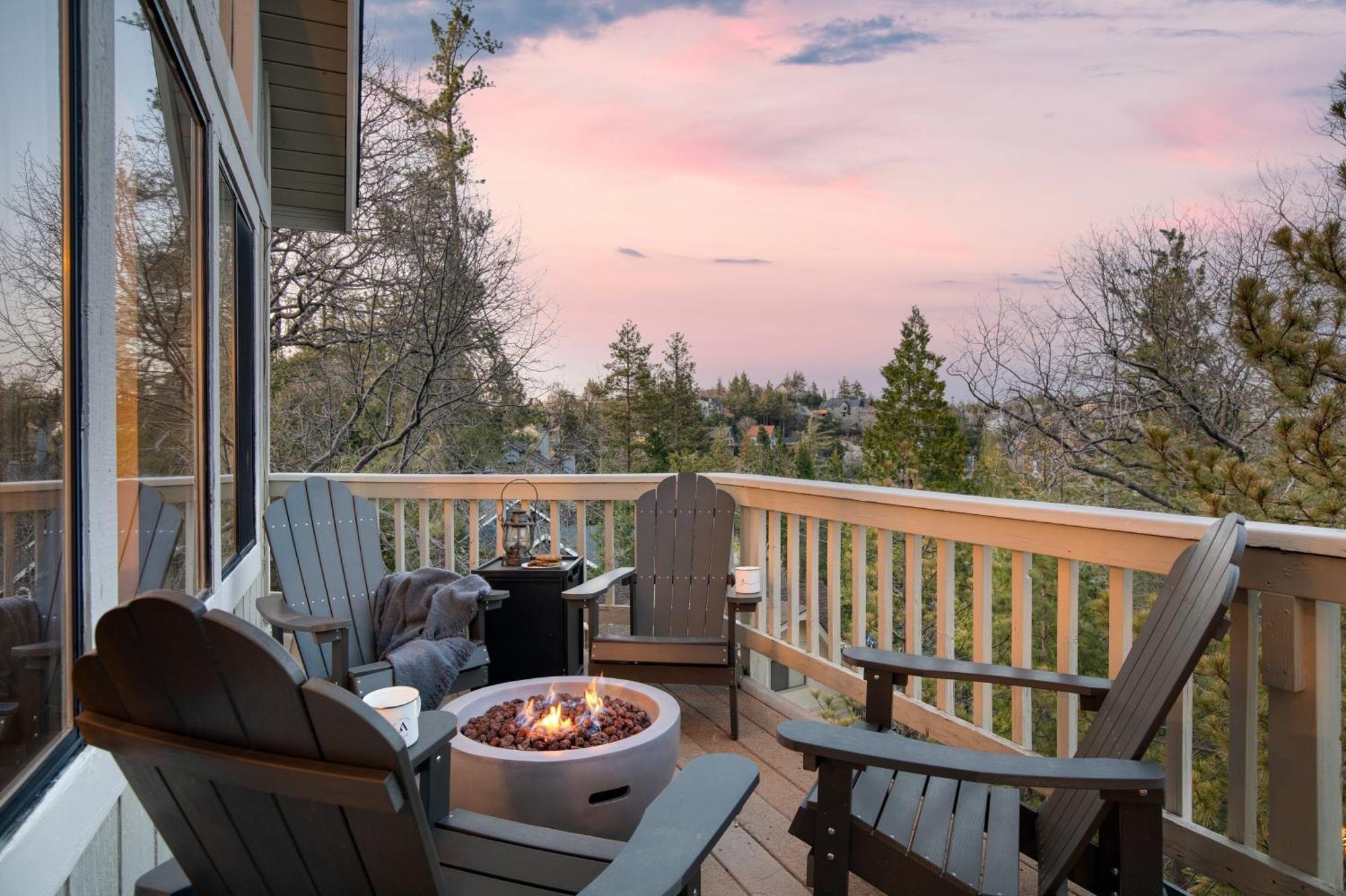 Pollock By Avantstay Stunning Views W Movie Room Hot Tub Game Room Large Balcony Lake Arrowhead Exterior foto